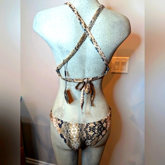 NWT Snake print bikini by Zaful, mm Woman's sz Small. Halter top & bottom - Picture 2 of 8